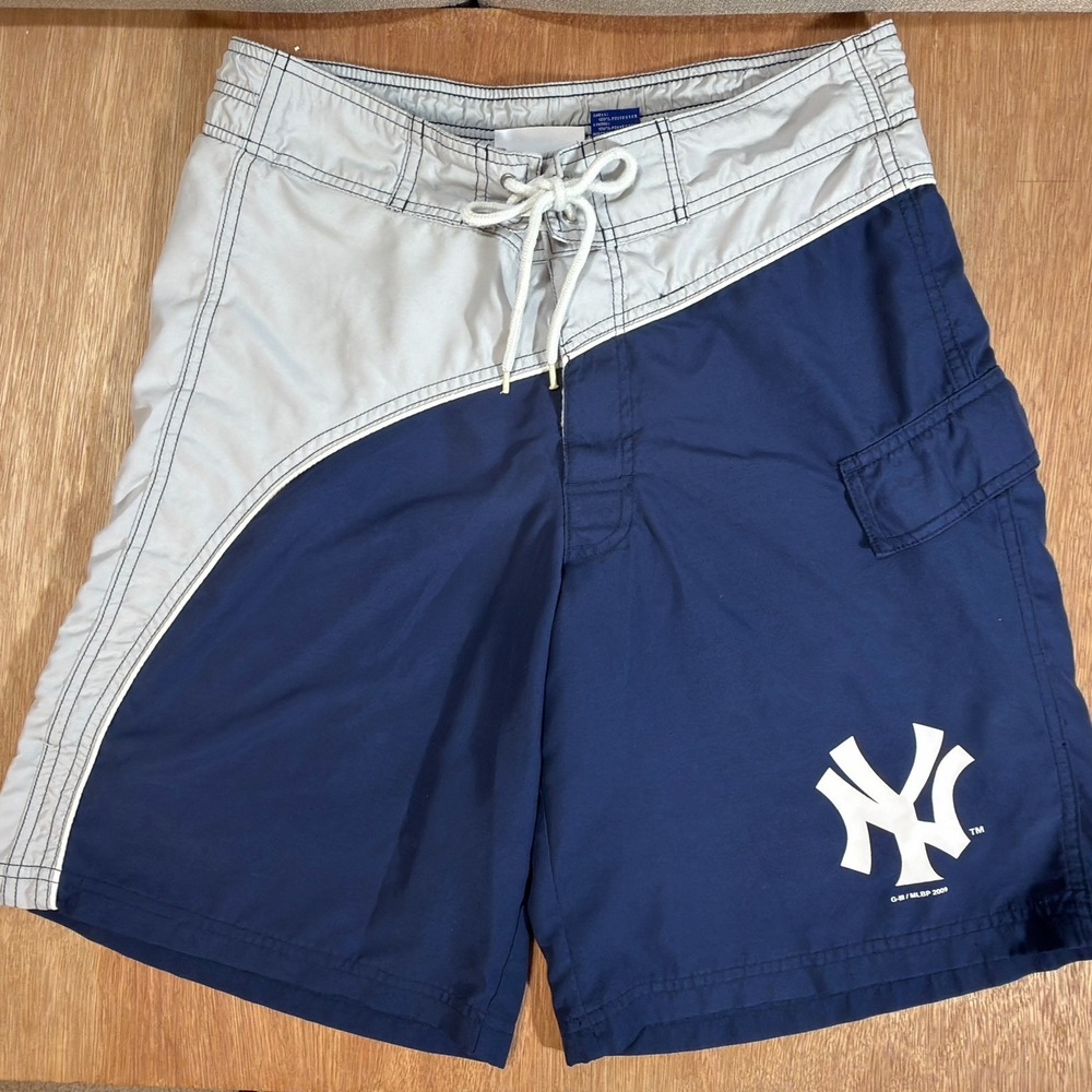 New York Yankees Swim Trunks Men SmallBlue GIII Genuine Merchandise Board Shorts